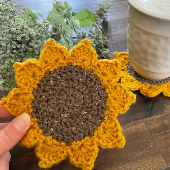 Handmade Sunflower Coasters (Set of 4) - Picture 2 of 2